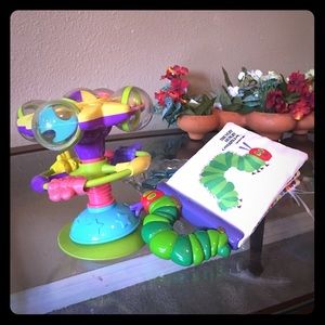 2 baby toys , very good condition